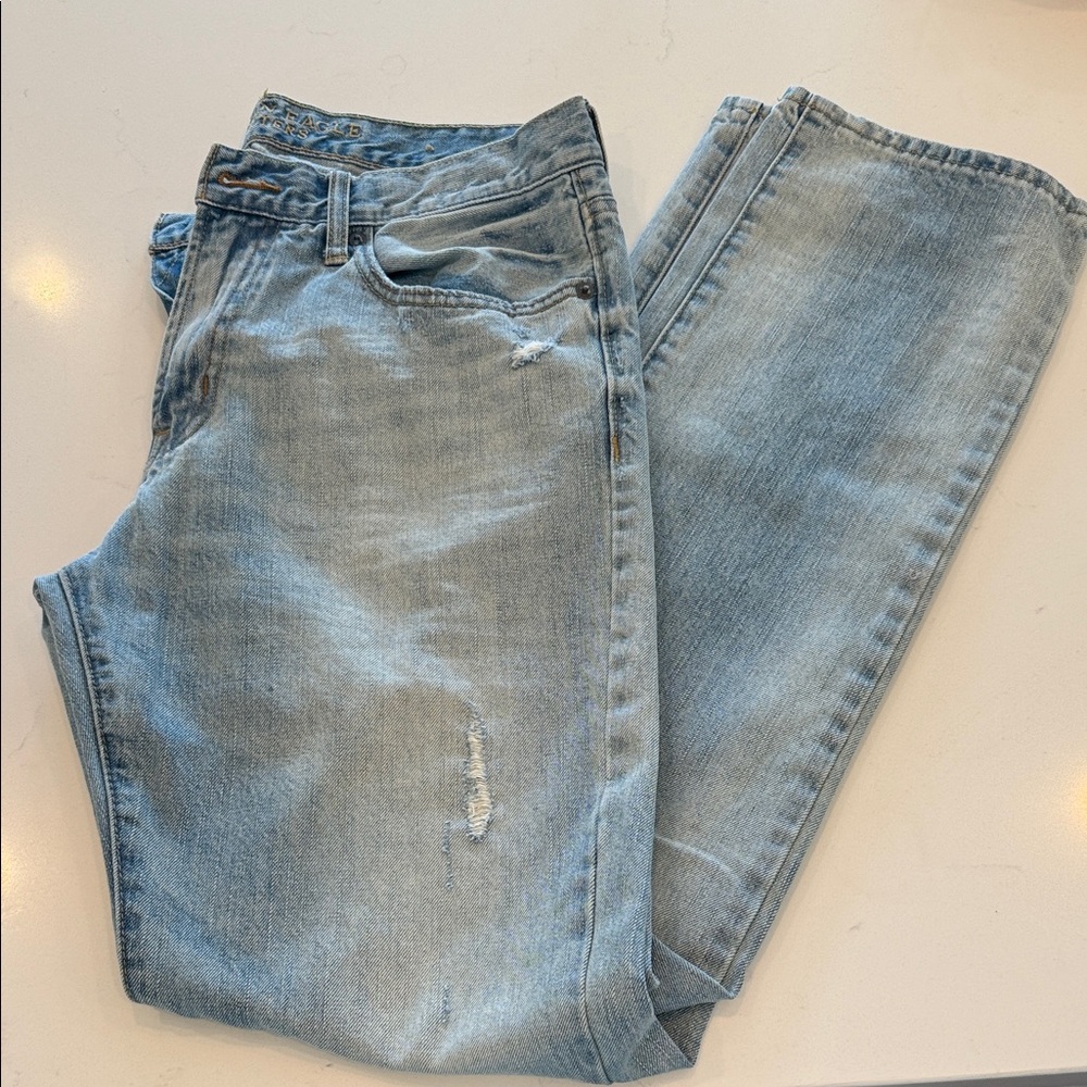 American Eagle Outfitters Men's Sky Blue Relaxed Jeans